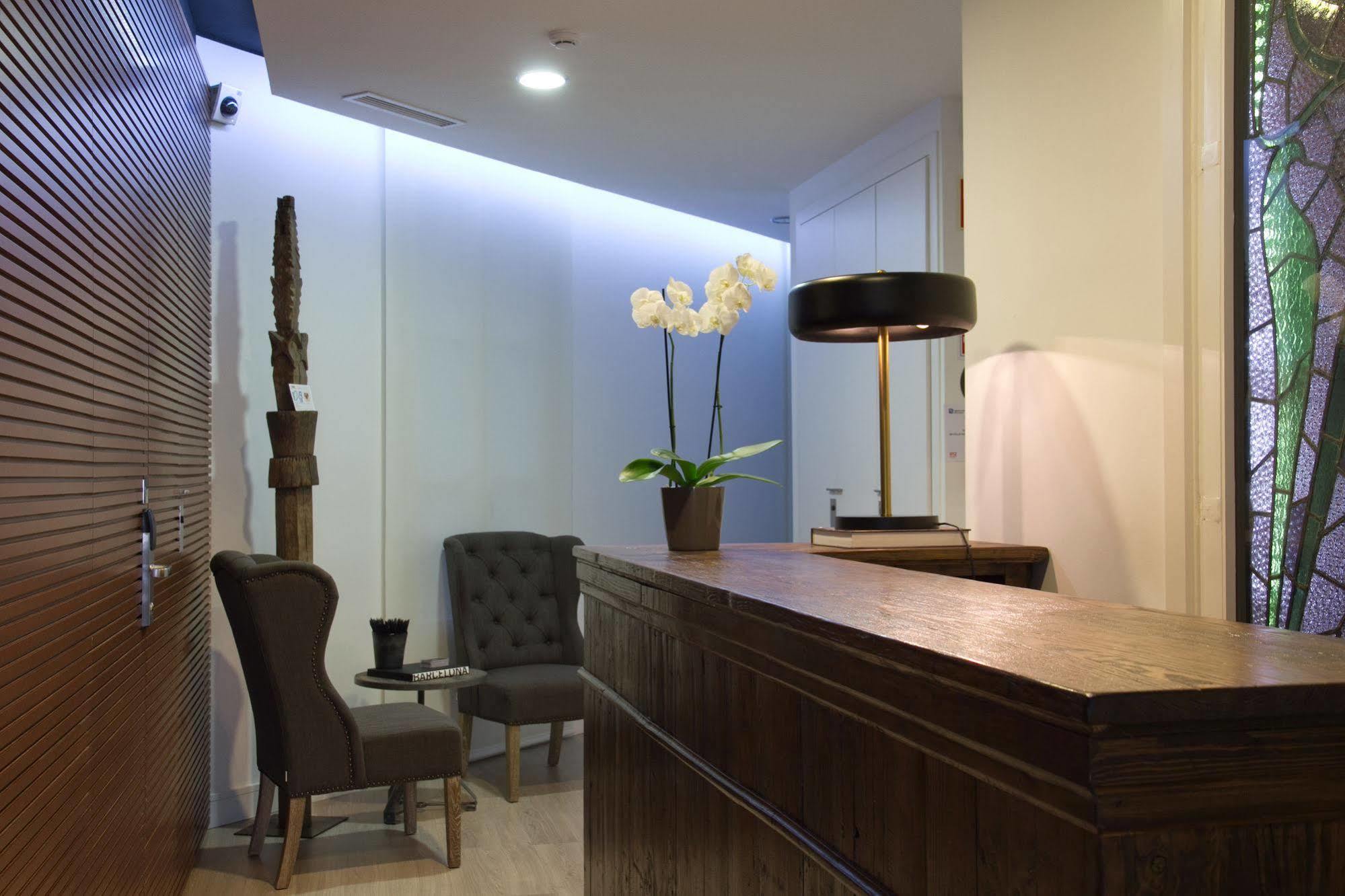 The 8 Boutique B&B Барселона Екстериор снимка