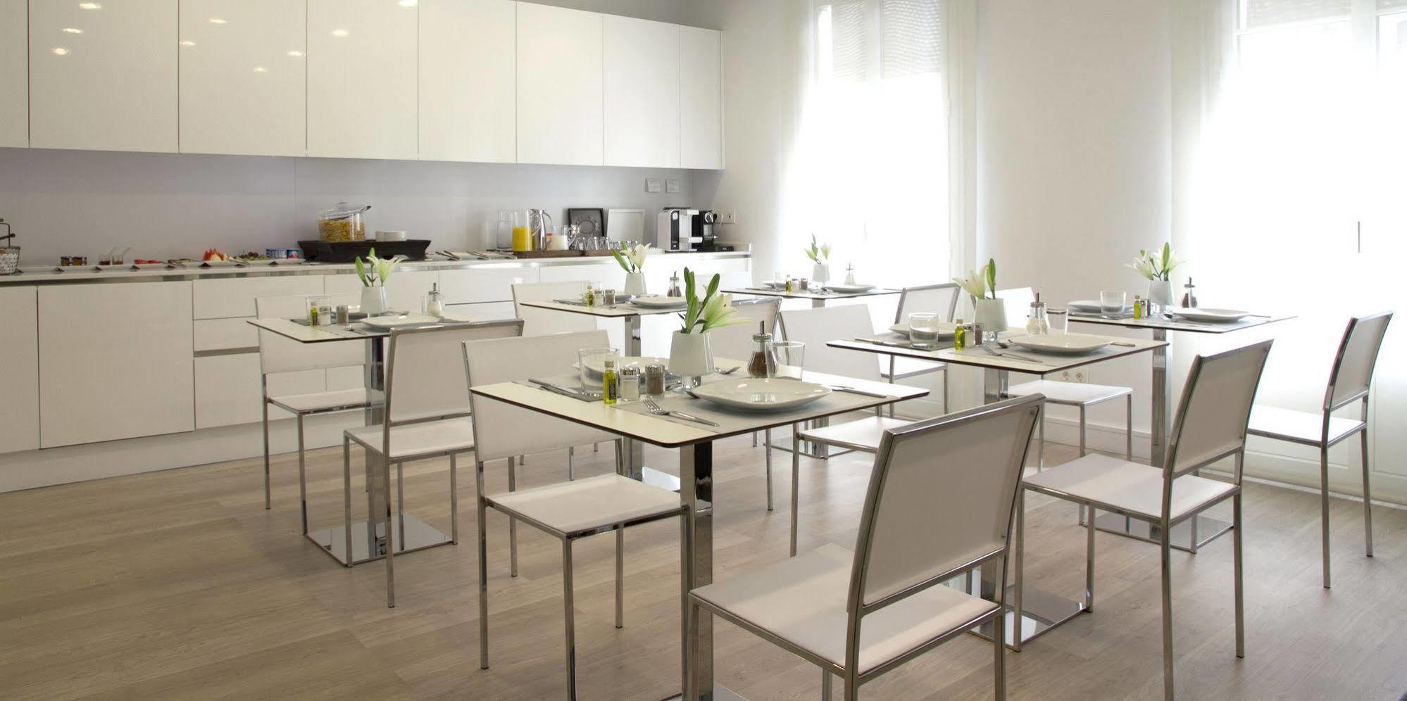 The 8 Boutique B&B Барселона Екстериор снимка